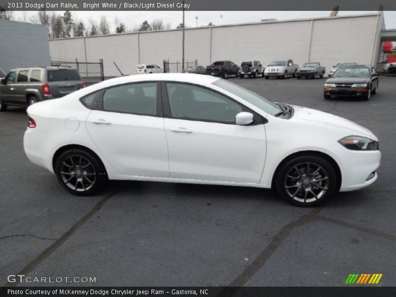 Bright White / Black/Light Diesel Gray 2013 Dodge Dart Rallye