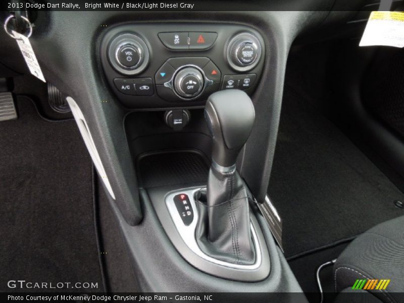 Bright White / Black/Light Diesel Gray 2013 Dodge Dart Rallye
