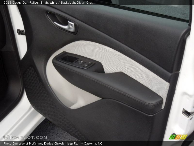 Bright White / Black/Light Diesel Gray 2013 Dodge Dart Rallye