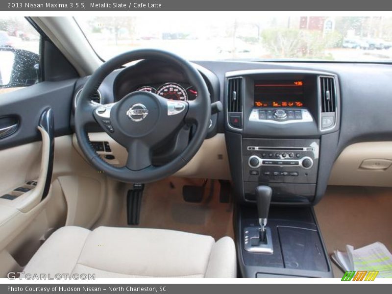 Dashboard of 2013 Maxima 3.5 S