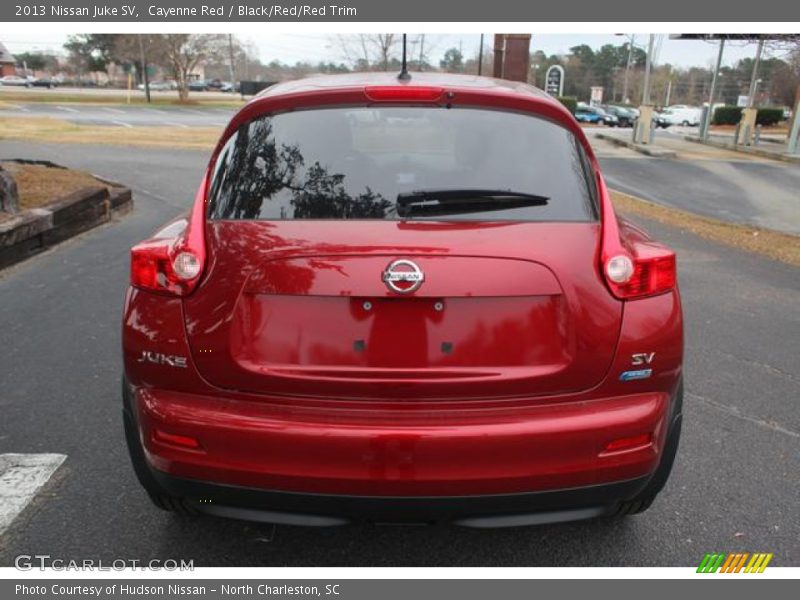 Cayenne Red / Black/Red/Red Trim 2013 Nissan Juke SV