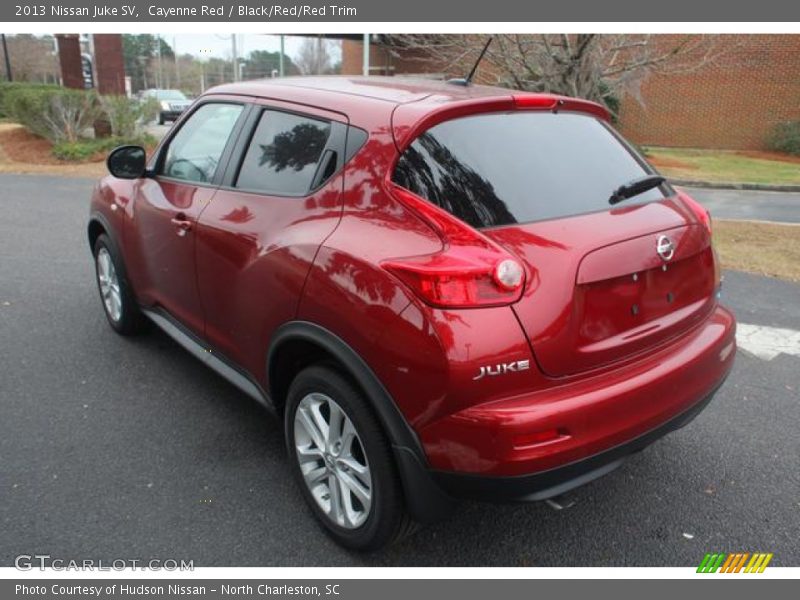 Cayenne Red / Black/Red/Red Trim 2013 Nissan Juke SV