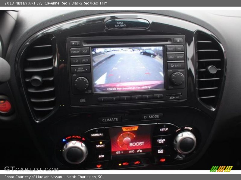 Cayenne Red / Black/Red/Red Trim 2013 Nissan Juke SV