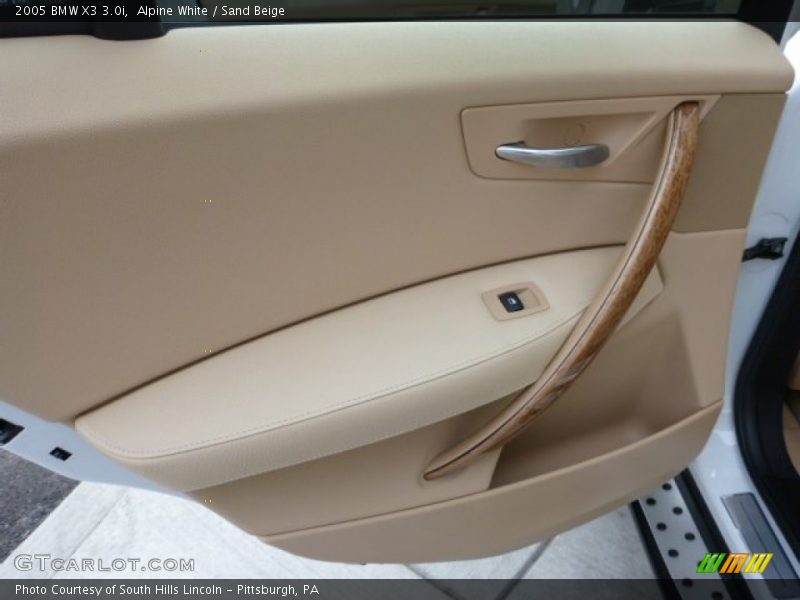 Alpine White / Sand Beige 2005 BMW X3 3.0i