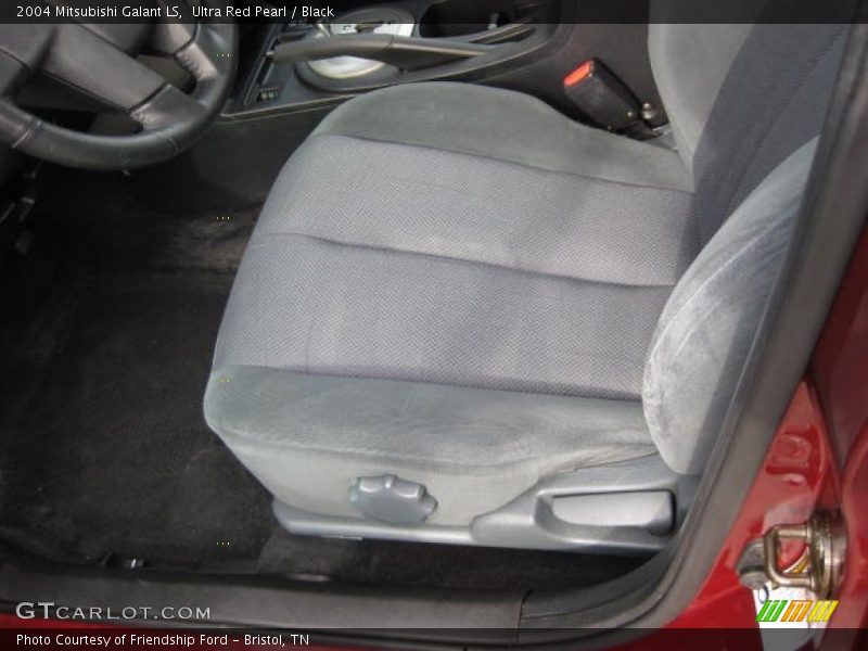 Ultra Red Pearl / Black 2004 Mitsubishi Galant LS