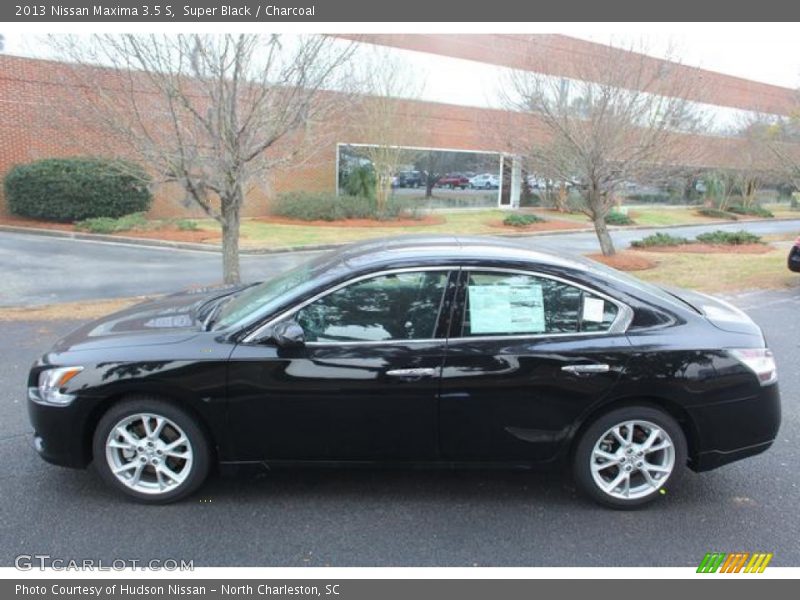 Super Black / Charcoal 2013 Nissan Maxima 3.5 S