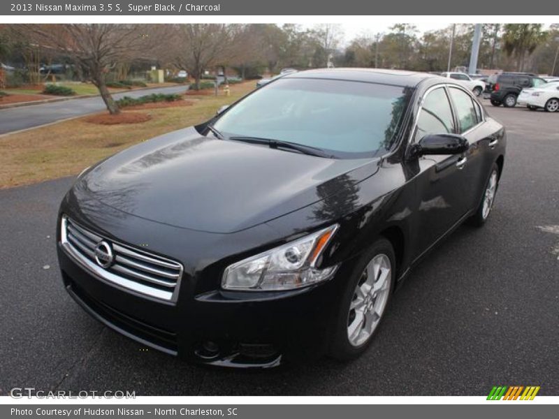 Super Black / Charcoal 2013 Nissan Maxima 3.5 S