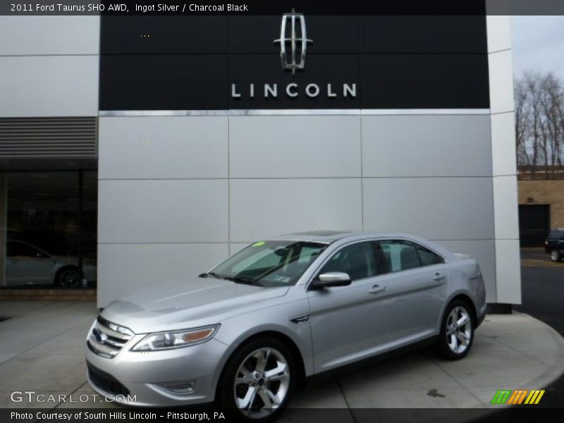 Ingot Silver / Charcoal Black 2011 Ford Taurus SHO AWD