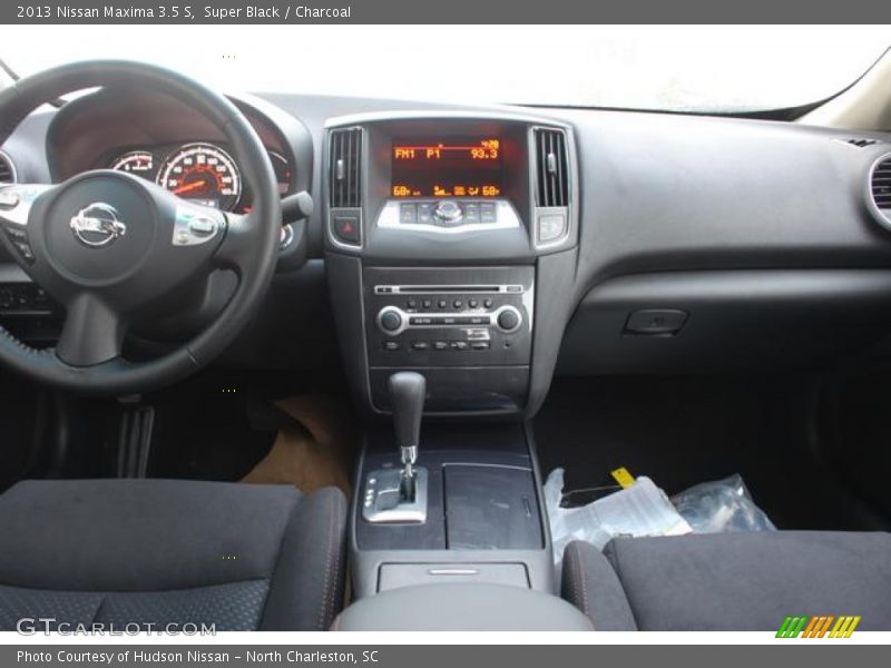 Super Black / Charcoal 2013 Nissan Maxima 3.5 S