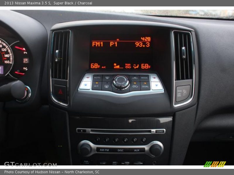Super Black / Charcoal 2013 Nissan Maxima 3.5 S