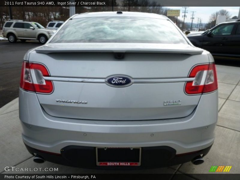 Ingot Silver / Charcoal Black 2011 Ford Taurus SHO AWD