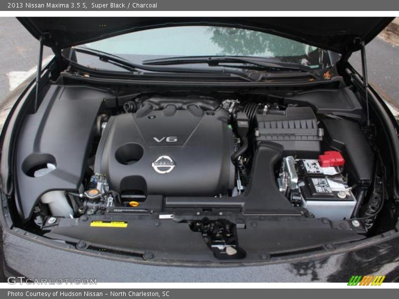 Super Black / Charcoal 2013 Nissan Maxima 3.5 S