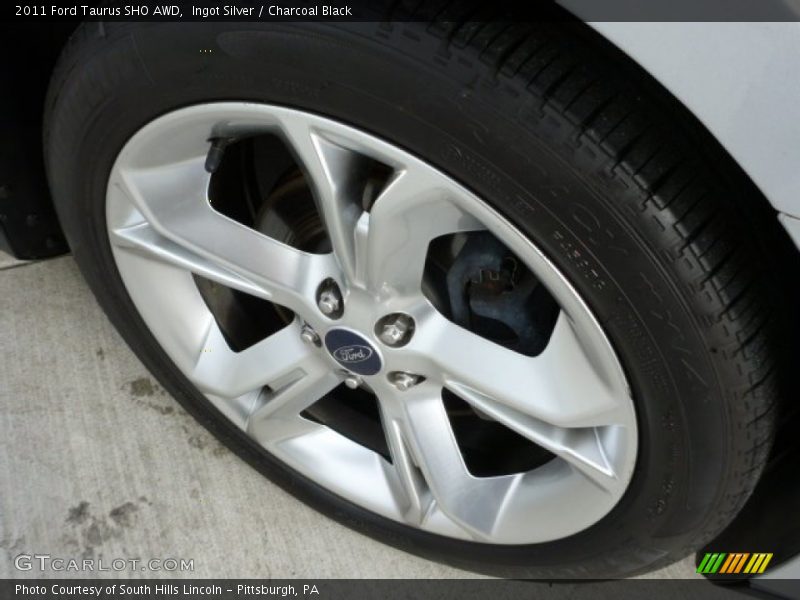  2011 Taurus SHO AWD Wheel