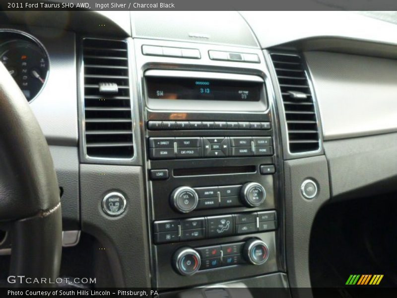 Controls of 2011 Taurus SHO AWD