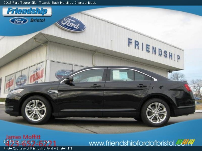 Tuxedo Black Metallic / Charcoal Black 2013 Ford Taurus SEL
