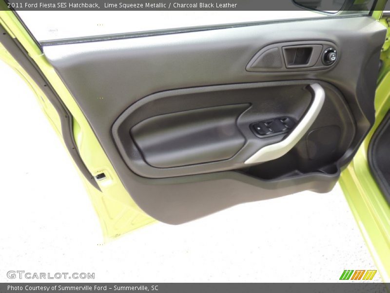 Door Panel of 2011 Fiesta SES Hatchback