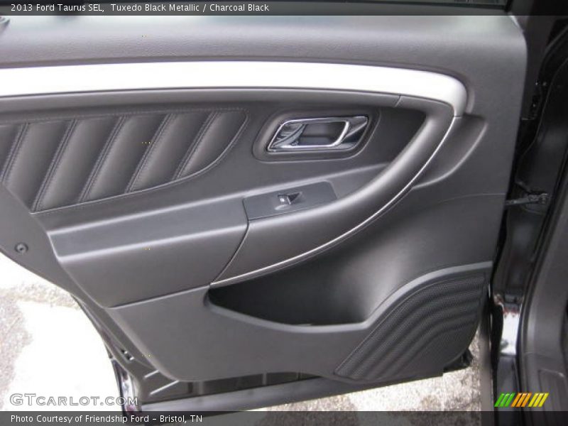 Tuxedo Black Metallic / Charcoal Black 2013 Ford Taurus SEL