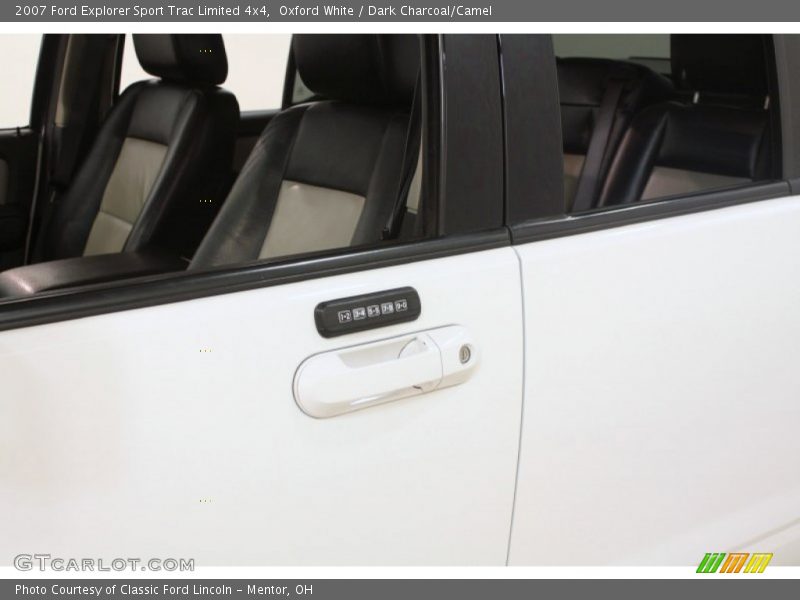 Oxford White / Dark Charcoal/Camel 2007 Ford Explorer Sport Trac Limited 4x4