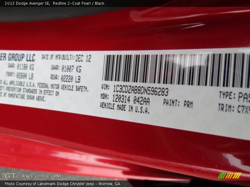 Redline 2-Coat Pearl / Black 2013 Dodge Avenger SE