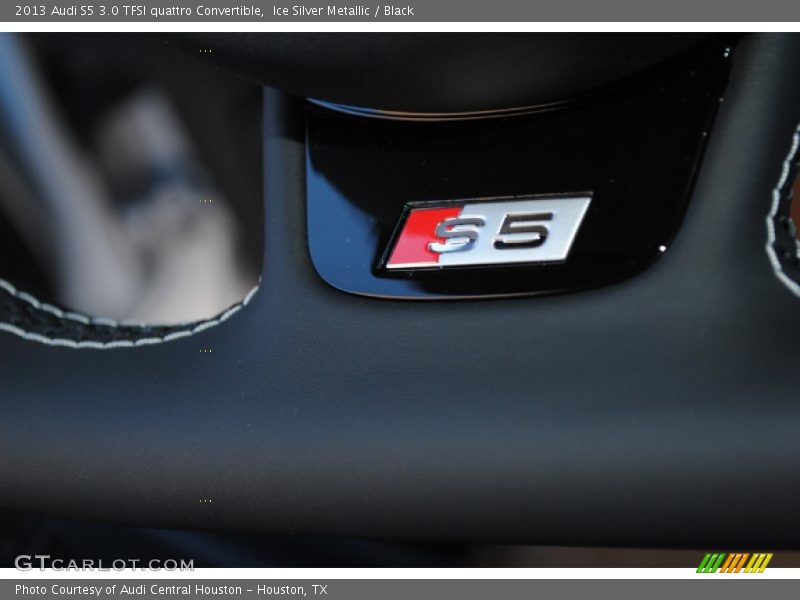  2013 S5 3.0 TFSI quattro Convertible Logo