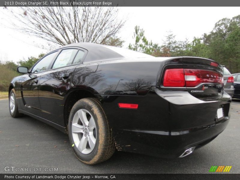 Pitch Black / Black/Light Frost Beige 2013 Dodge Charger SE