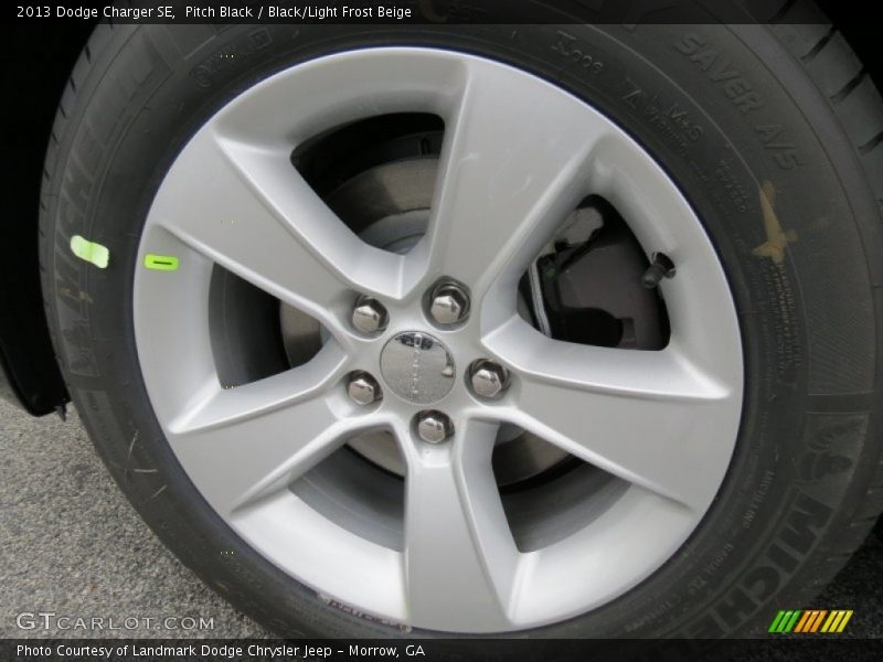 Pitch Black / Black/Light Frost Beige 2013 Dodge Charger SE