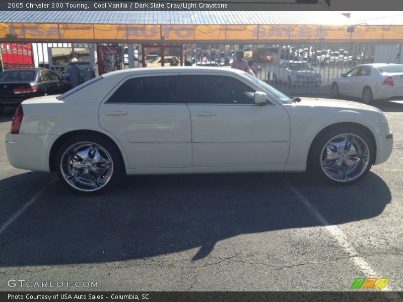 Cool Vanilla / Dark Slate Gray/Light Graystone 2005 Chrysler 300 Touring