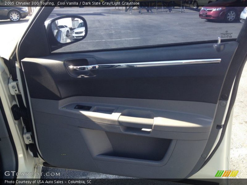 Cool Vanilla / Dark Slate Gray/Light Graystone 2005 Chrysler 300 Touring