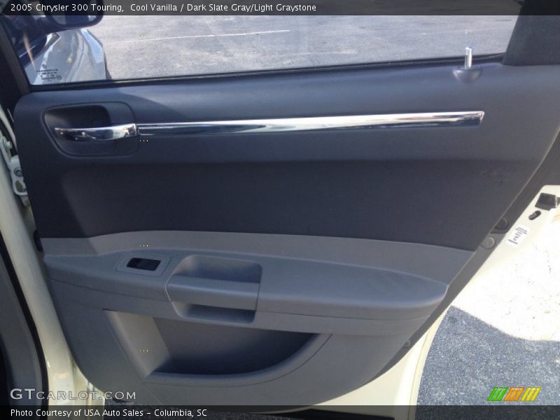 Cool Vanilla / Dark Slate Gray/Light Graystone 2005 Chrysler 300 Touring