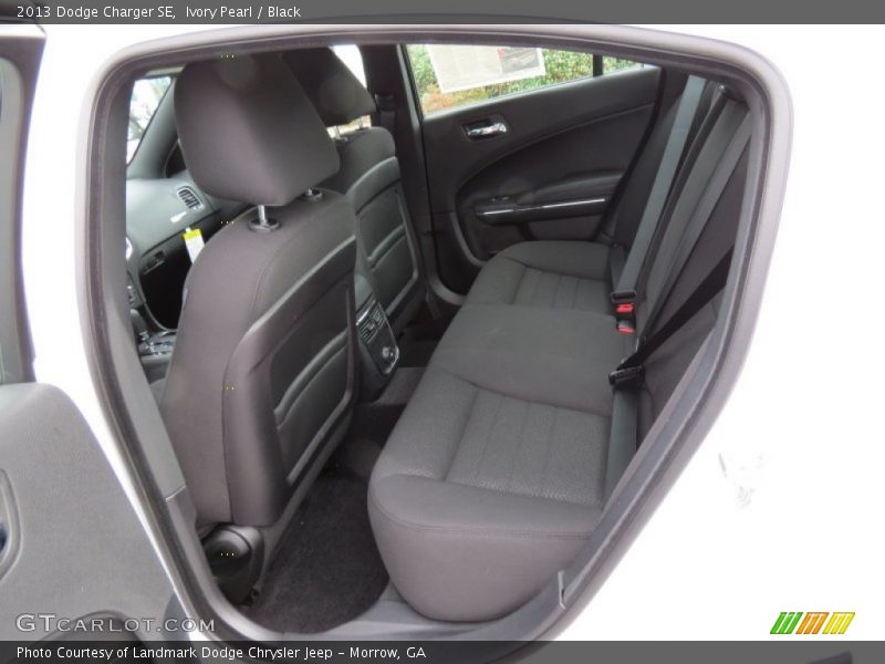 Ivory Pearl / Black 2013 Dodge Charger SE