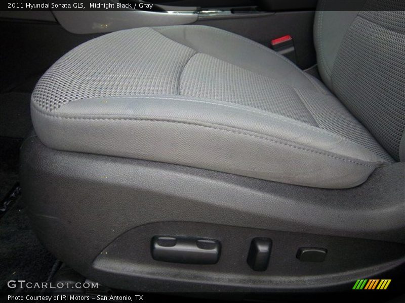 Midnight Black / Gray 2011 Hyundai Sonata GLS
