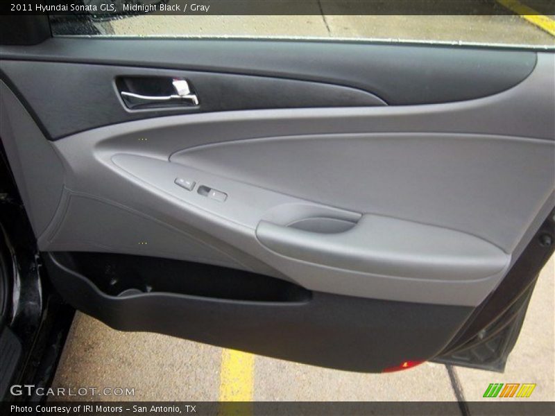 Midnight Black / Gray 2011 Hyundai Sonata GLS