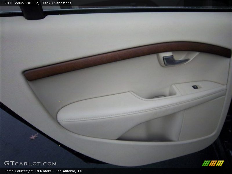 Black / Sandstone 2010 Volvo S80 3.2