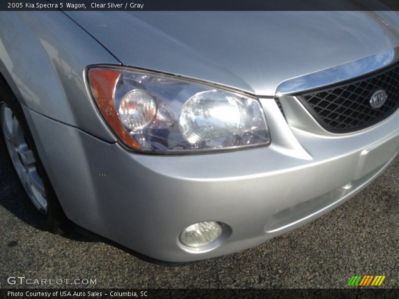 Clear Silver / Gray 2005 Kia Spectra 5 Wagon