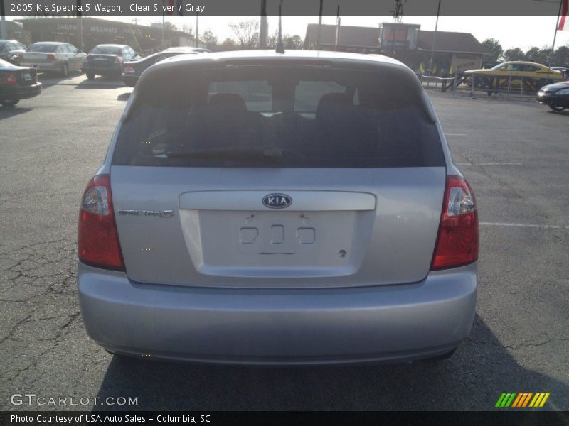 Clear Silver / Gray 2005 Kia Spectra 5 Wagon