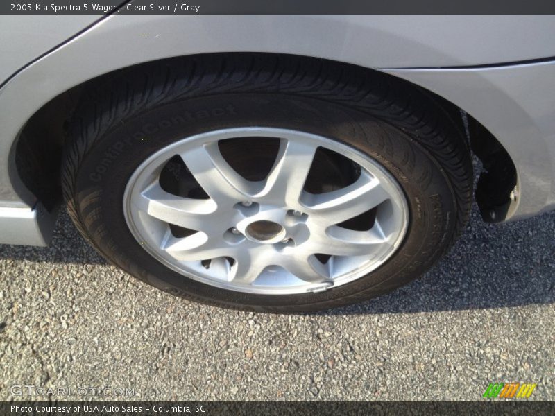 Clear Silver / Gray 2005 Kia Spectra 5 Wagon