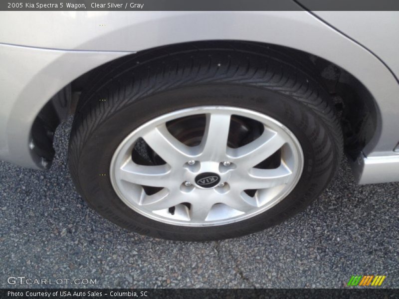 Clear Silver / Gray 2005 Kia Spectra 5 Wagon