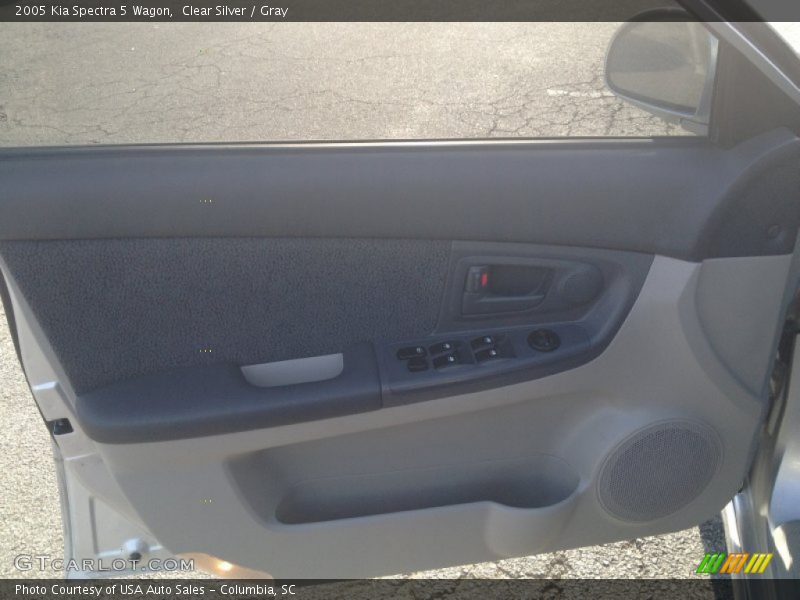 Clear Silver / Gray 2005 Kia Spectra 5 Wagon
