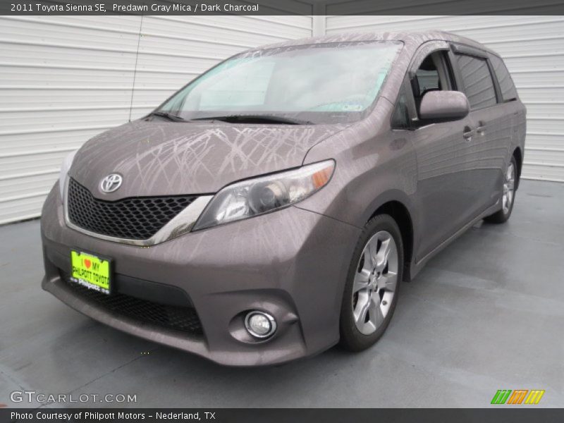 Predawn Gray Mica / Dark Charcoal 2011 Toyota Sienna SE
