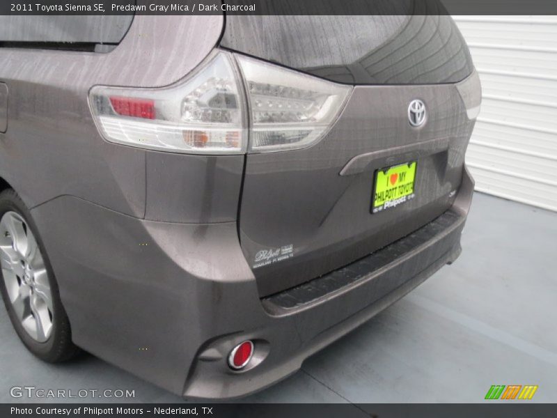 Predawn Gray Mica / Dark Charcoal 2011 Toyota Sienna SE
