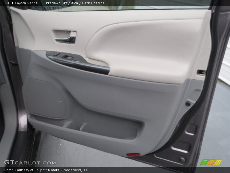 Predawn Gray Mica / Dark Charcoal 2011 Toyota Sienna SE