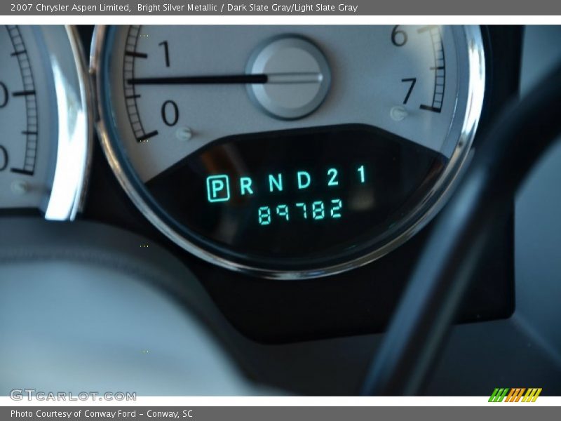 Bright Silver Metallic / Dark Slate Gray/Light Slate Gray 2007 Chrysler Aspen Limited
