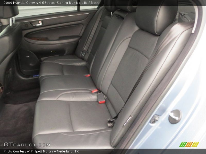 Rear Seat of 2009 Genesis 4.6 Sedan