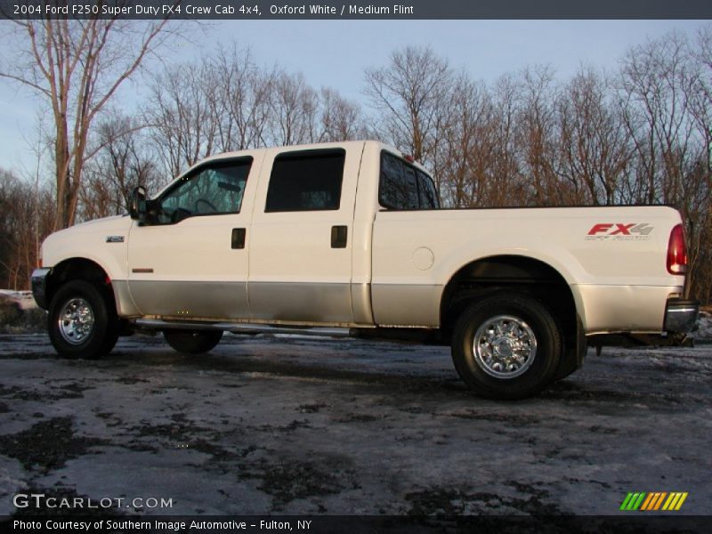 Oxford White / Medium Flint 2004 Ford F250 Super Duty FX4 Crew Cab 4x4