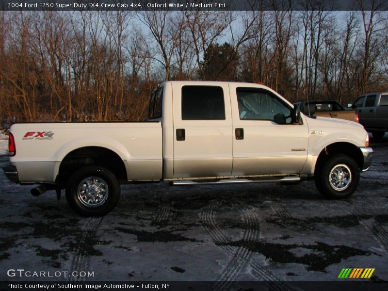 Oxford White / Medium Flint 2004 Ford F250 Super Duty FX4 Crew Cab 4x4