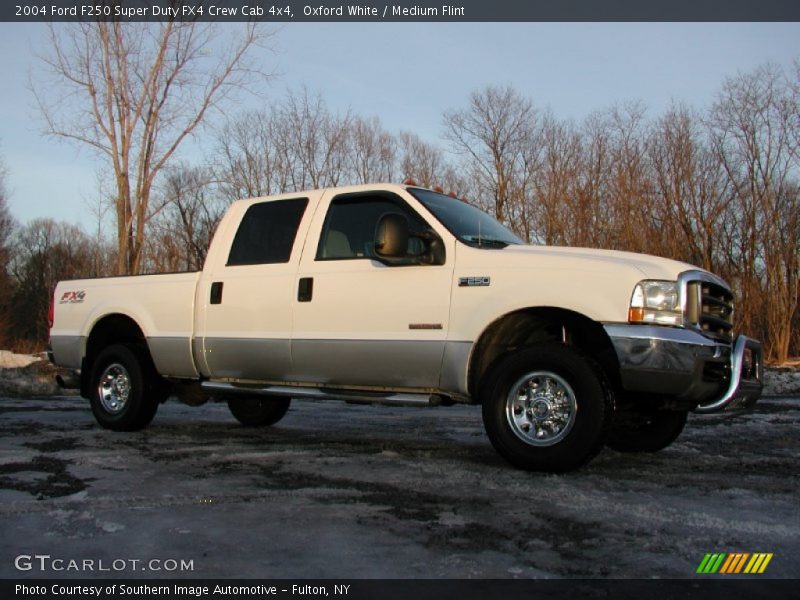 Oxford White / Medium Flint 2004 Ford F250 Super Duty FX4 Crew Cab 4x4