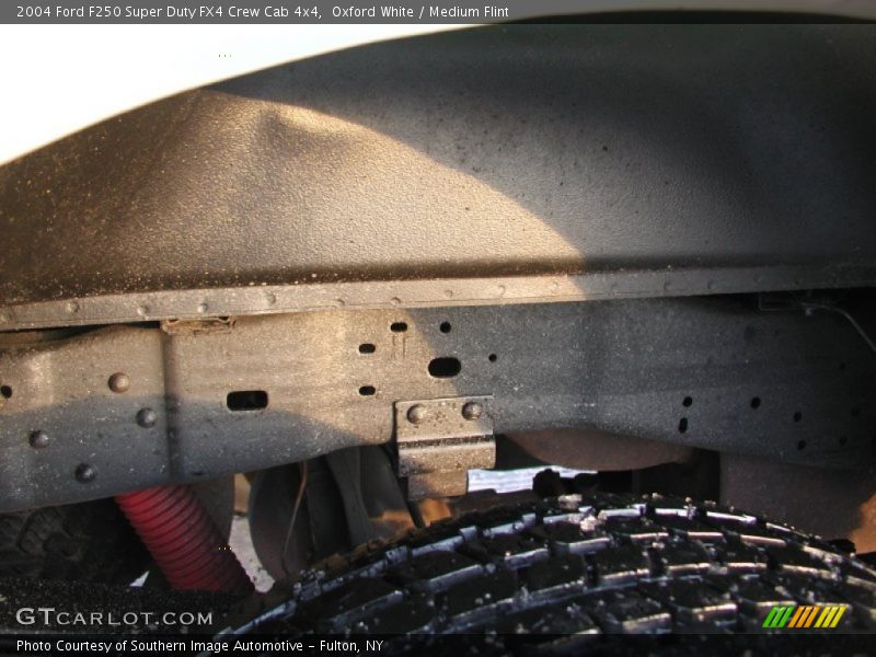 Oxford White / Medium Flint 2004 Ford F250 Super Duty FX4 Crew Cab 4x4
