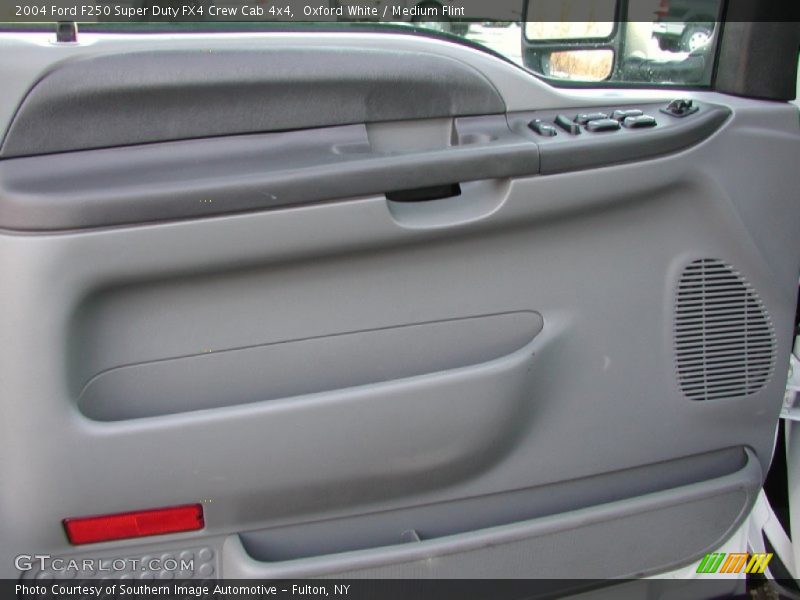 Oxford White / Medium Flint 2004 Ford F250 Super Duty FX4 Crew Cab 4x4