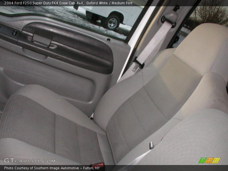 Oxford White / Medium Flint 2004 Ford F250 Super Duty FX4 Crew Cab 4x4