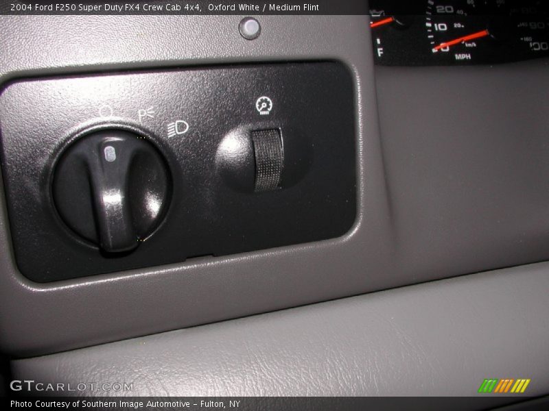 Oxford White / Medium Flint 2004 Ford F250 Super Duty FX4 Crew Cab 4x4
